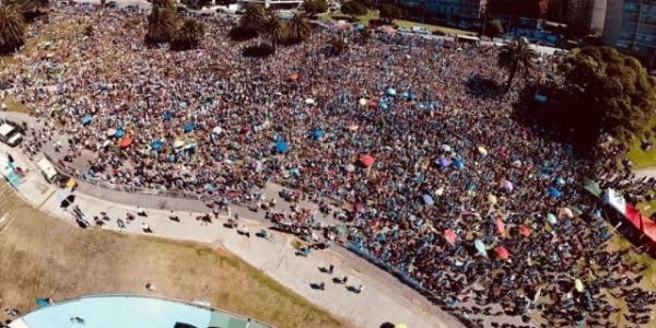 星空体育app下载-王勤伯：你是否从世界二字感到生命的激励？