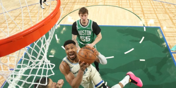 星空体育app下载-残阵绿军27分狂屠雄鹿，20记三分射穿密尔沃基，字母哥复出19+11|凯尔特人|吉安尼斯·安特托孔波|全明星|扬尼斯-阿德托昆博|波士顿凯尔特人队_新浪体育_新浪新闻