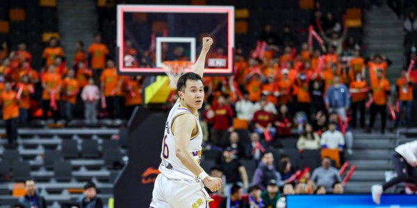 星空体育app下载-连续场被弃用！CBA单场38分神刀变废刀 还能翻身吗？