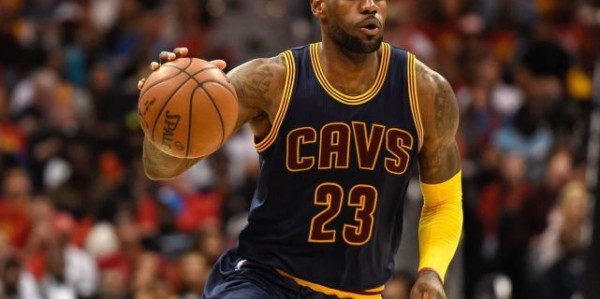 30岁前拿20000分有多难？翻遍NBA历史75年，只有五人做到|乔丹|张伯伦|科比·布莱恩特|威尔特-张伯伦|迈克尔·乔丹_新浪体育_新浪新闻