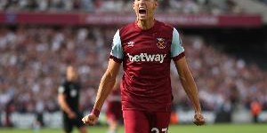 星空体育app下载-法媒：马赛有意西汉姆后卫阿格德，球员愿意回归法甲