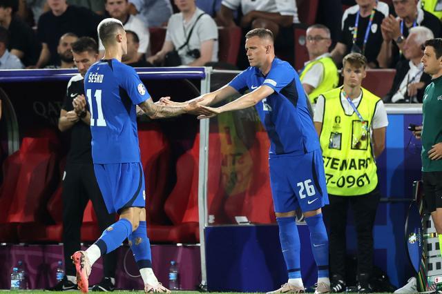 1719404224250082428.jpg 1719404217107.jpg